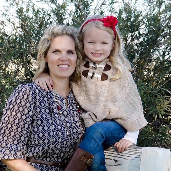 Meet your Posher, Genae - Picture 1 of 1